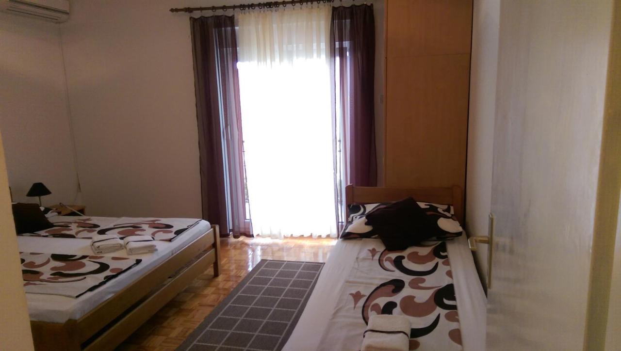 Apartmani Mille スタリグラード エクステリア 写真