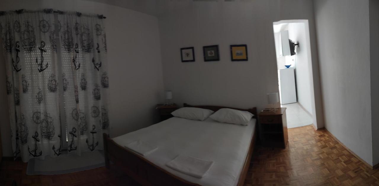 Apartmani Mille スタリグラード エクステリア 写真